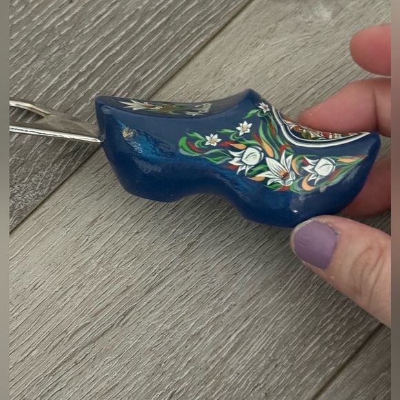 Vintage Dutch Holland Clog Bottle Opener Hand Painted - Picture 2 of 6